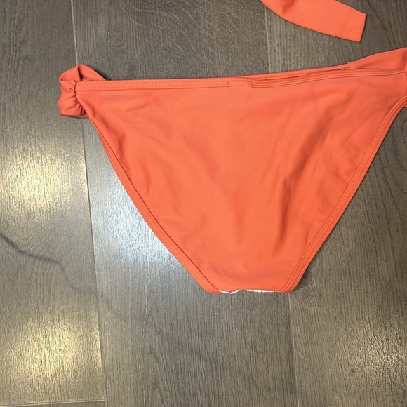 Aerie Crocheted Overlay Coral Bikini Top size L, bottom size M - Picture 9 of 13